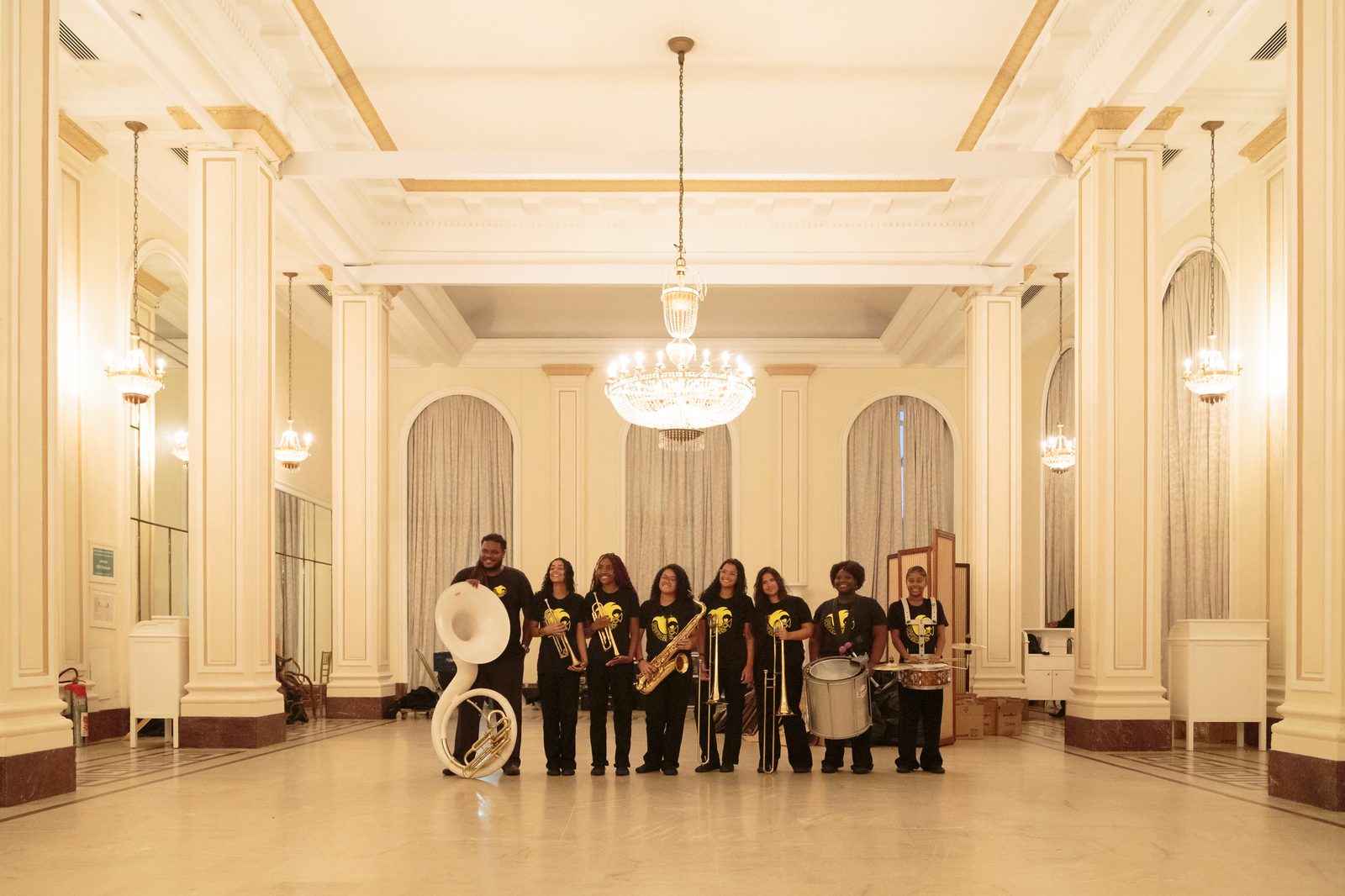 Banda das Meninas no salão do Copacabana Palace