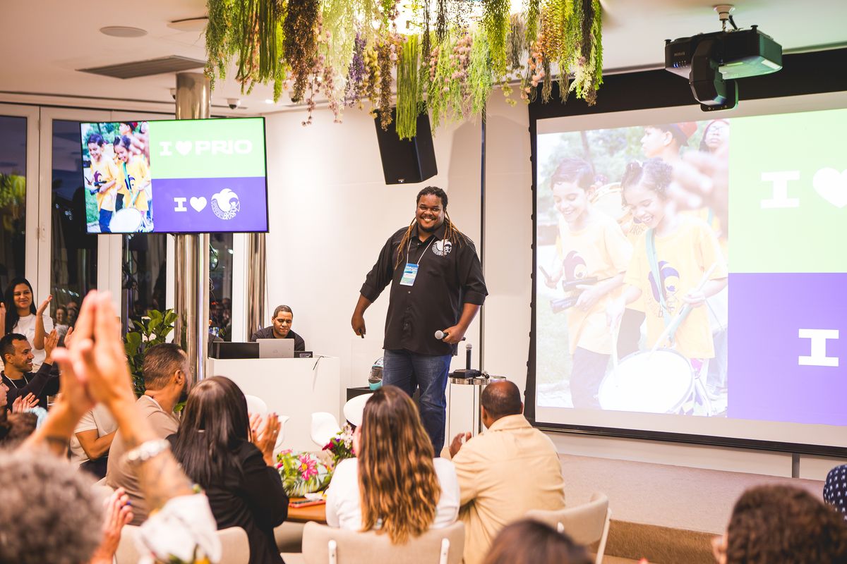 Wesley apresentando no programa Impulso I Love PRIO